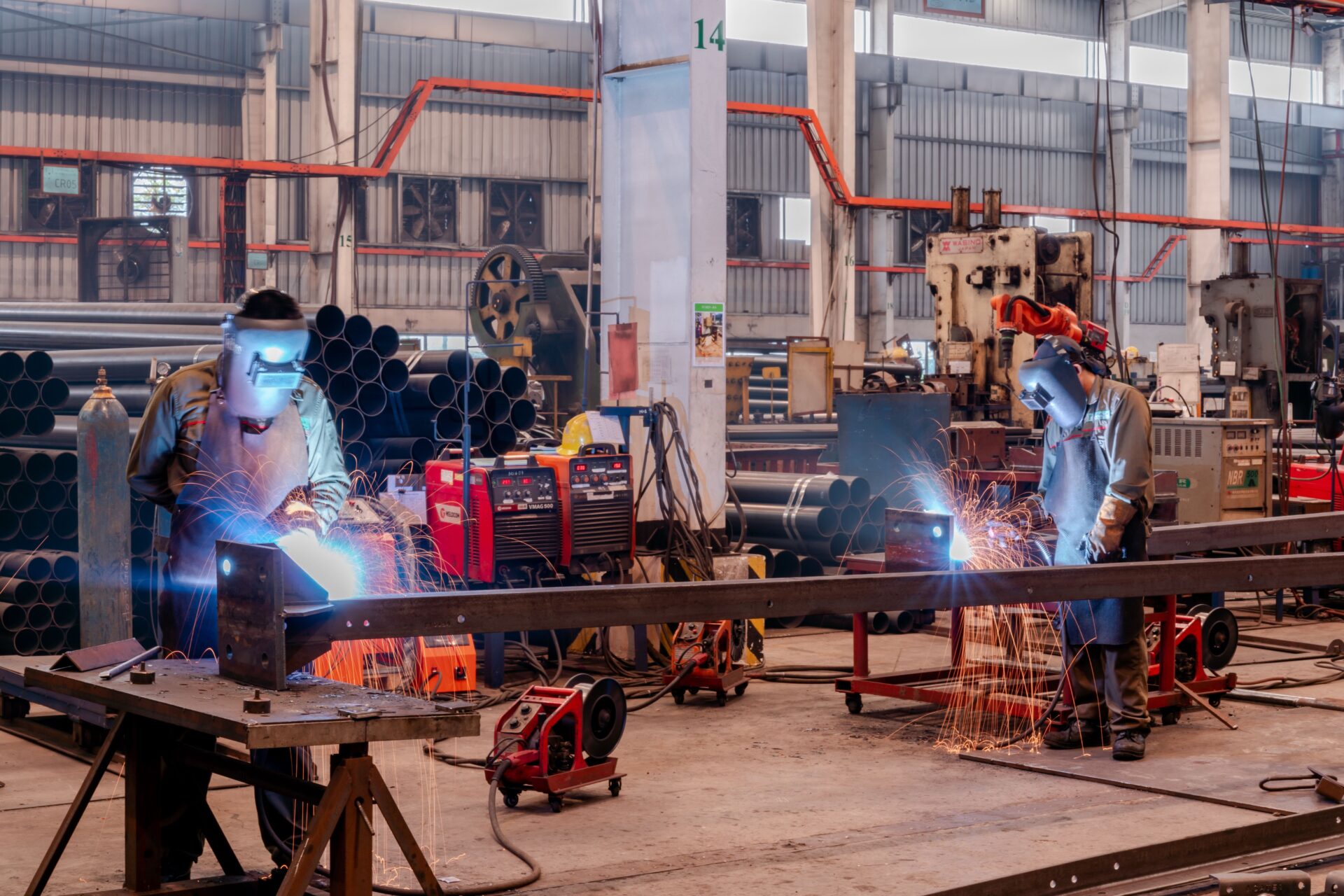 CBRS network visibility across connected equipment on a factory floor